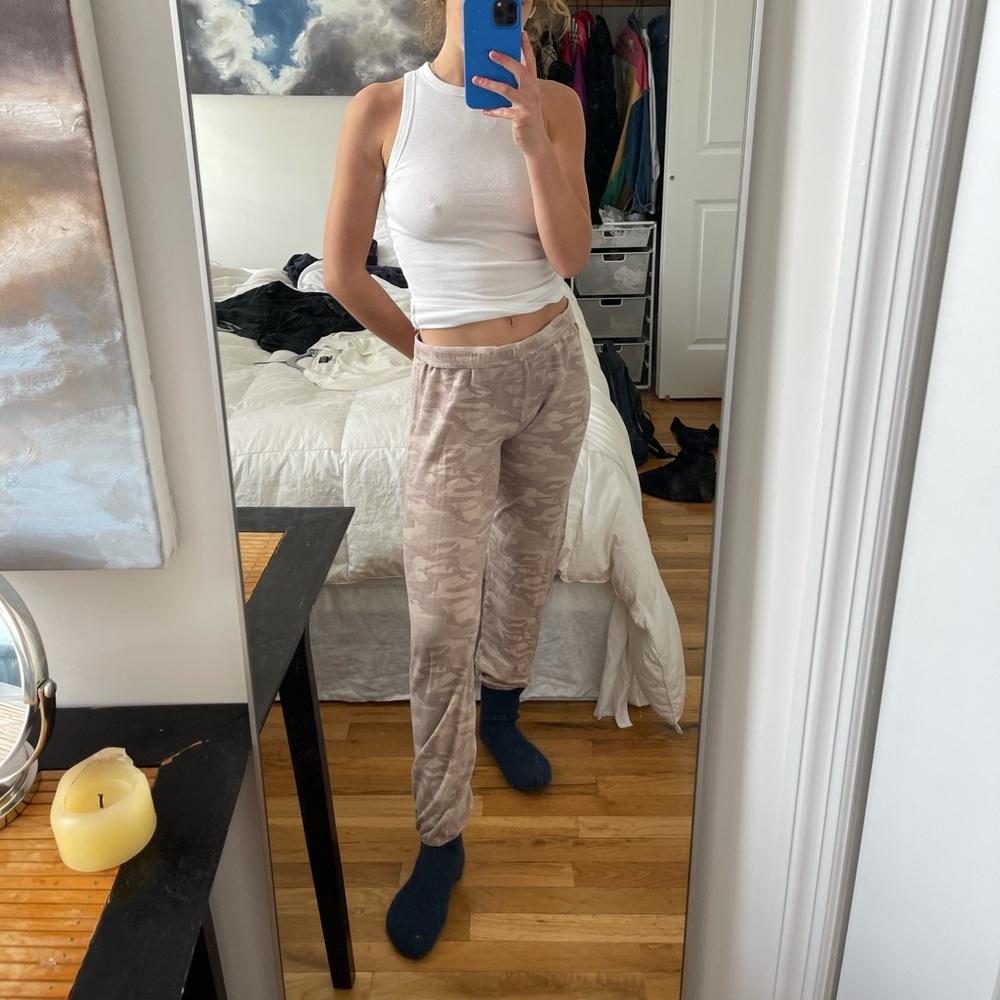 Pink camo Monrow sweats